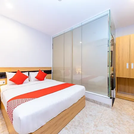 Отель Gold Coast Nha Trang